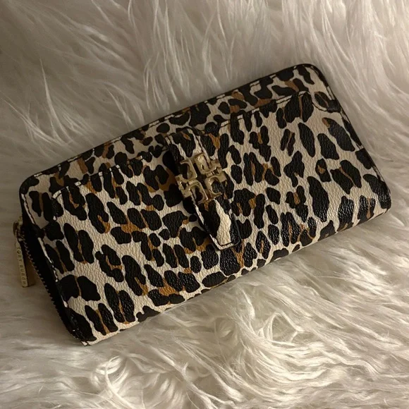 Tory Burch Leopard Print Long Wallet - Picture 1 of 12